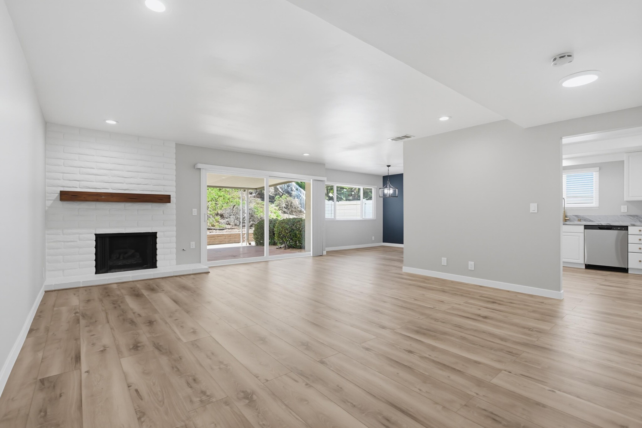 Virtual tour photo 7 of 51 for 1121 La Mirada Ave