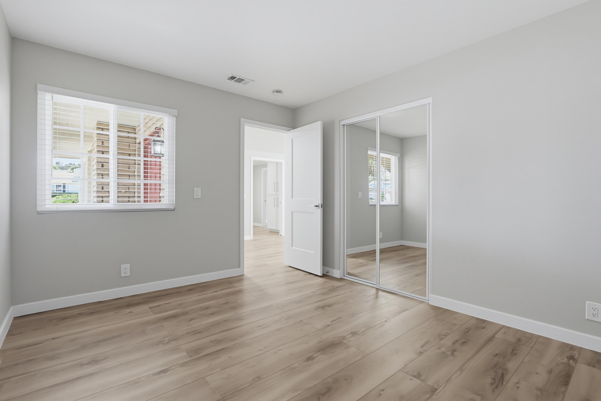 Virtual tour photo 26 of 51 for 1121 La Mirada Ave