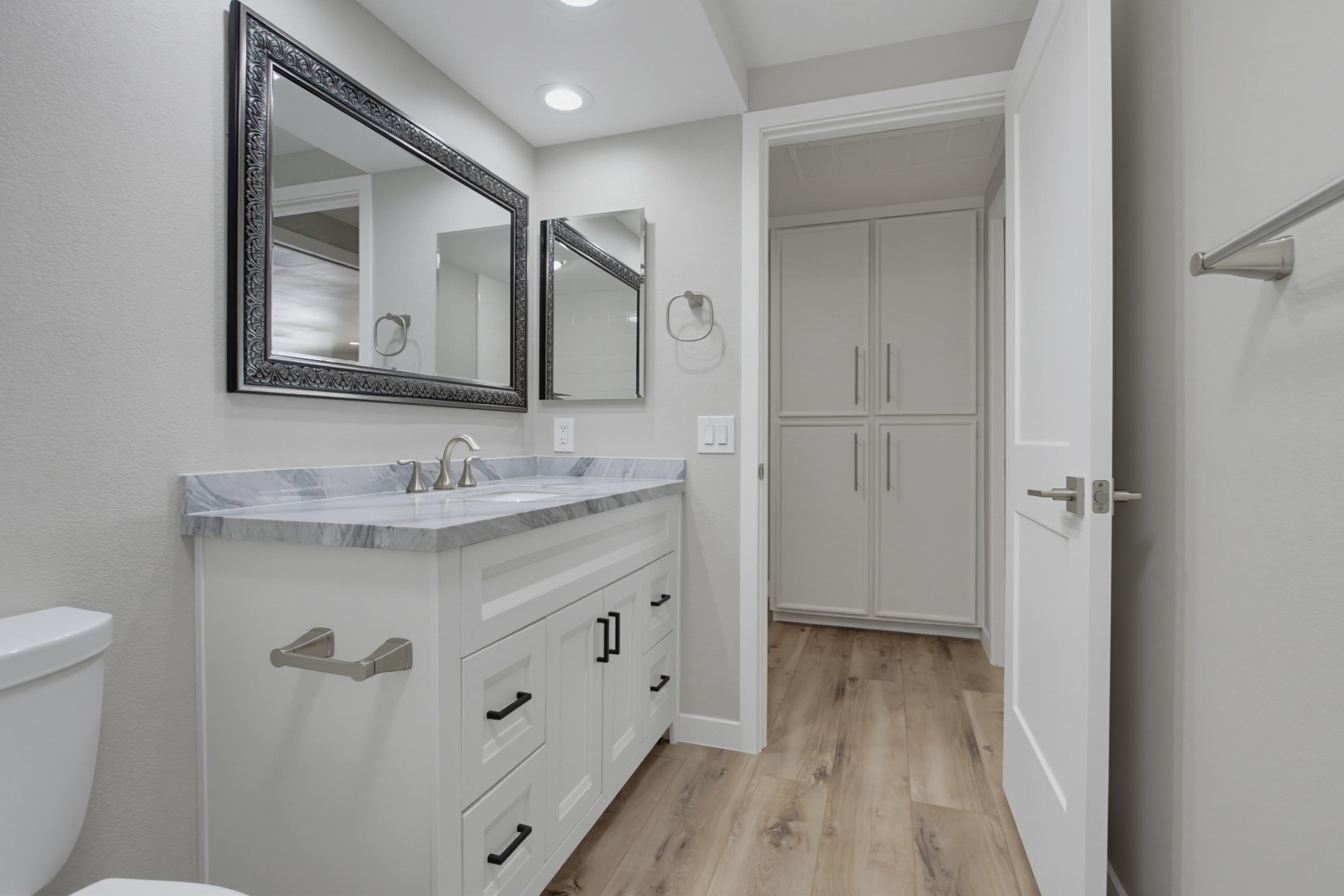 Virtual tour photo 29 of 51 for 1121 La Mirada Ave