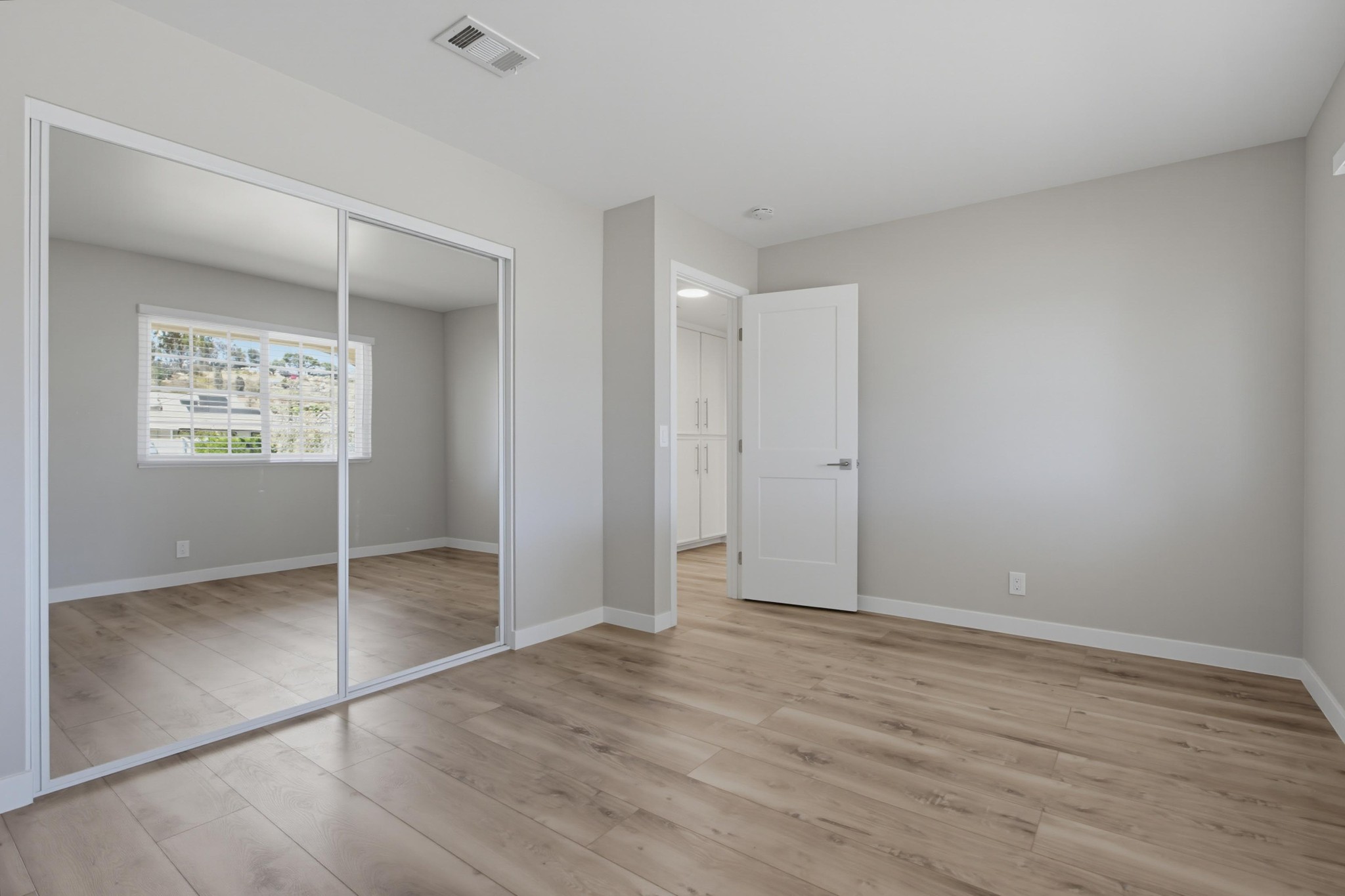 Virtual tour photo 33 of 51 for 1121 La Mirada Ave