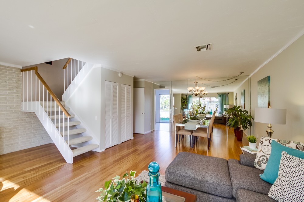 Virtual tour photo 10 of 51 for 11214 Poblado Rd