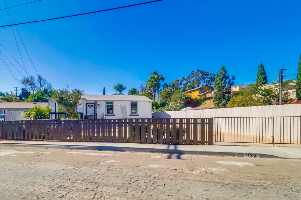 Virtual tour photo 1 of 47 for 1122 Elwood Ave