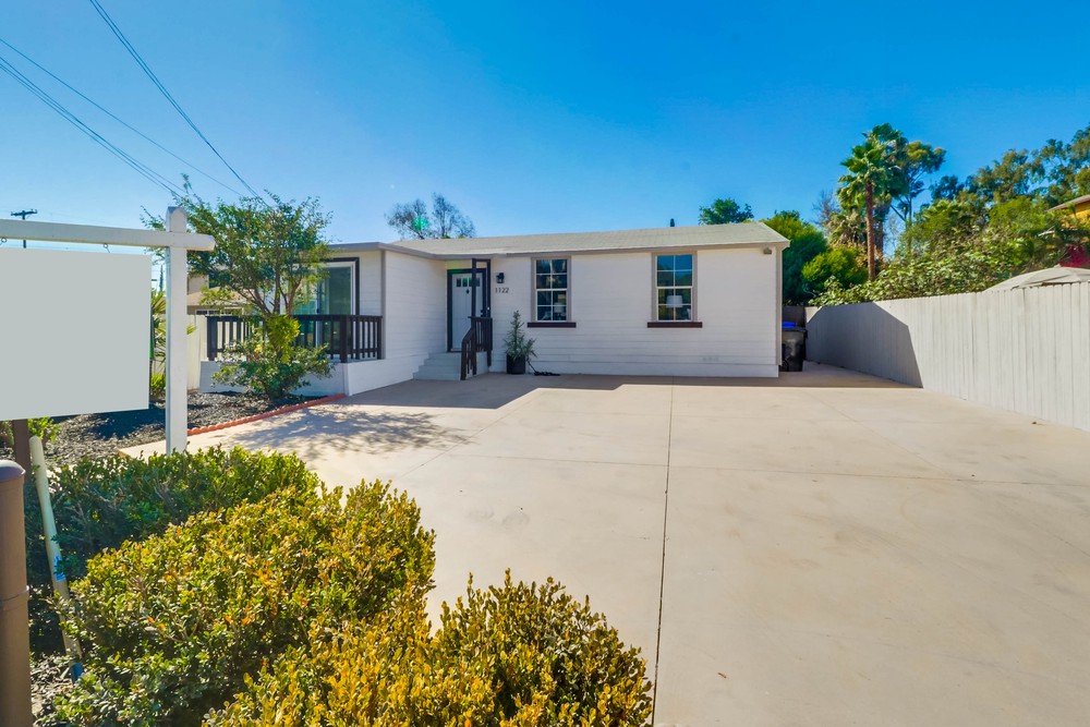 Virtual tour photo 3 of 47 for 1122 Elwood Ave