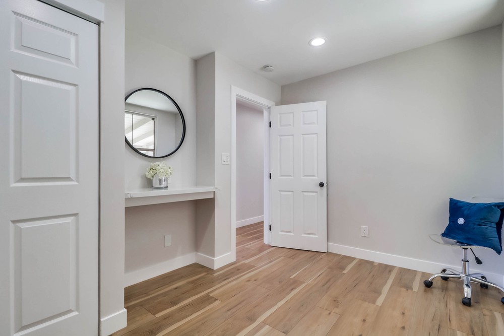 Virtual tour photo 31 of 47 for 1122 Elwood Ave