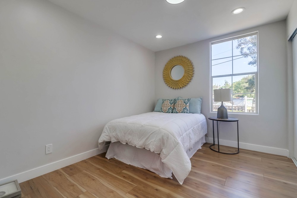Virtual tour photo 32 of 47 for 1122 Elwood Ave