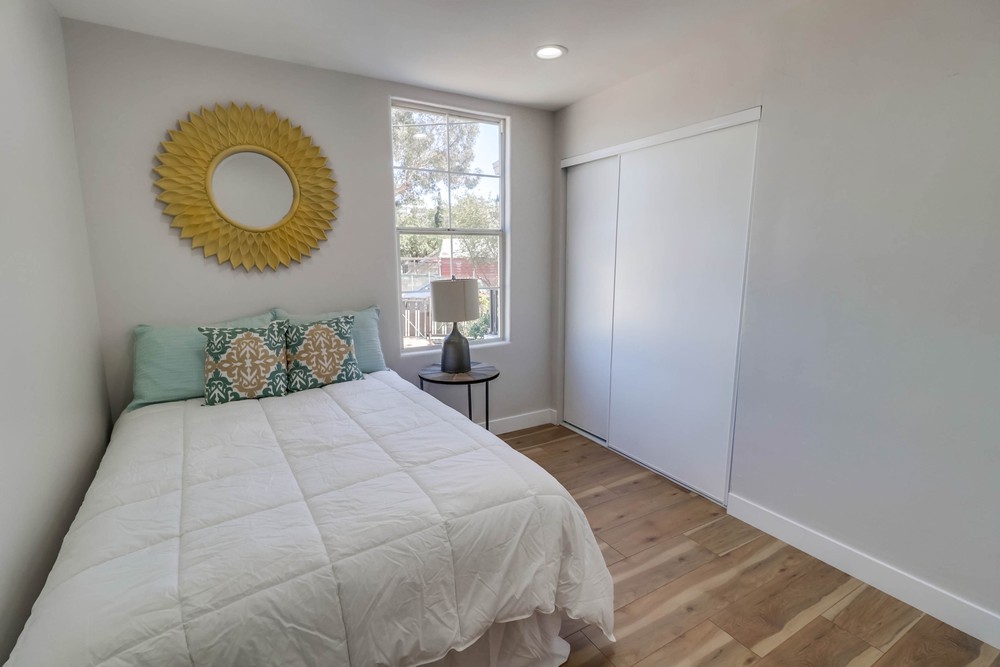 Virtual tour photo 33 of 47 for 1122 Elwood Ave