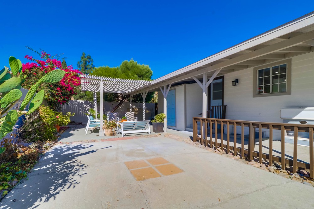Virtual tour photo 40 of 47 for 1122 Elwood Ave