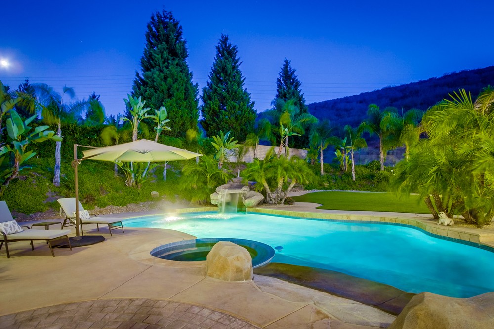 Virtual tour photo 18 of 100 for 11232 Deprise Cove