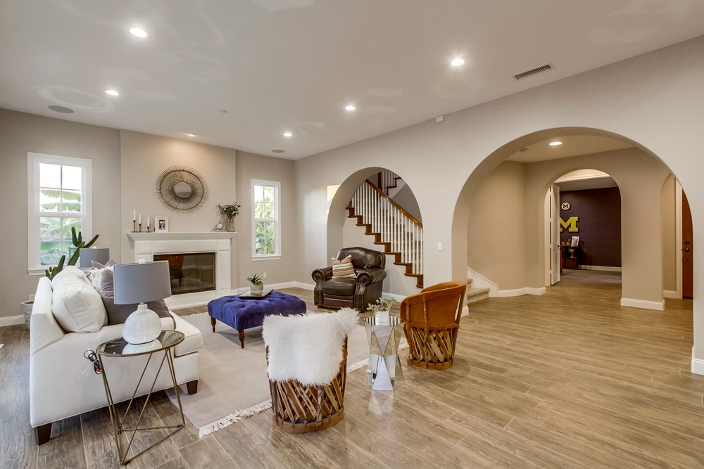Virtual tour photo 21 of 100 for 11232 Deprise Cove