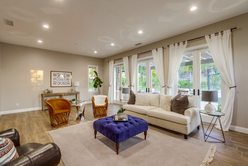 Virtual tour photo 22 of 100 for 11232 Deprise Cove