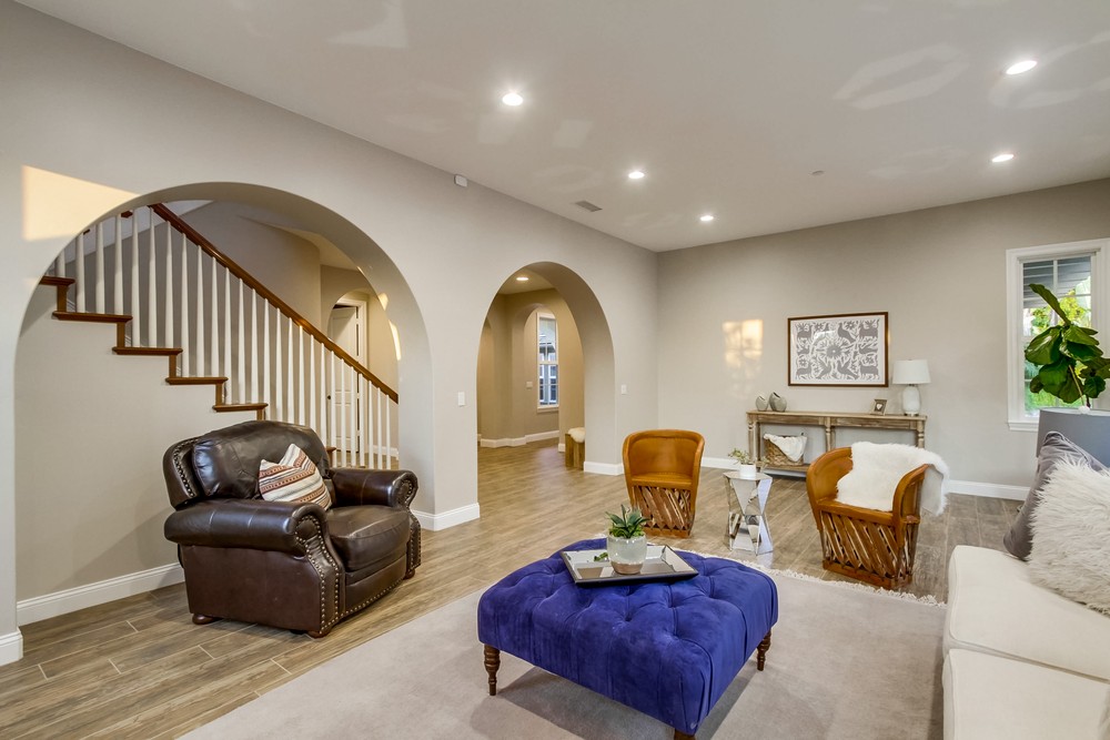 Virtual tour photo 23 of 100 for 11232 Deprise Cove