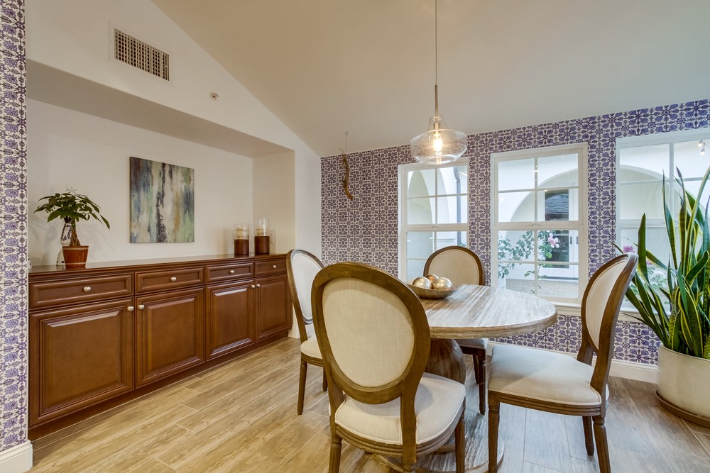 Virtual tour photo 30 of 100 for 11232 Deprise Cove