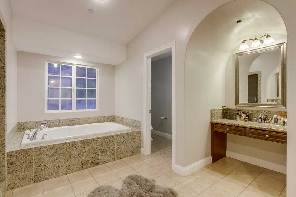 Virtual tour photo 45 of 100 for 11232 Deprise Cove