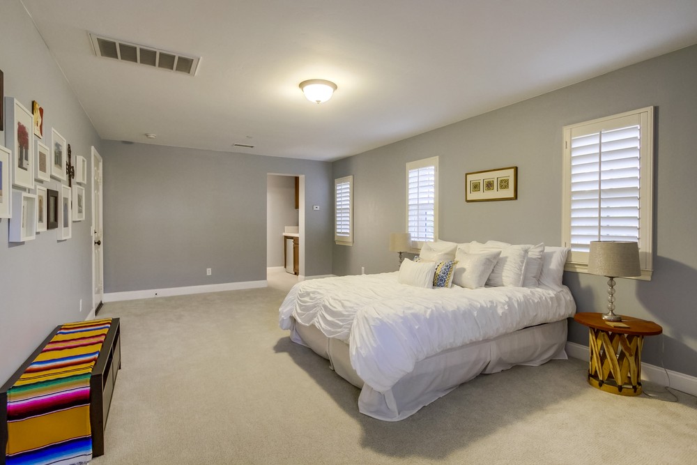 Virtual tour photo 51 of 100 for 11232 Deprise Cove