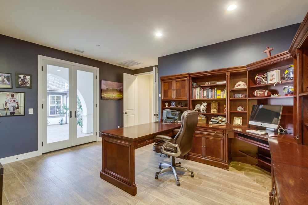 Virtual tour photo 55 of 100 for 11232 Deprise Cove