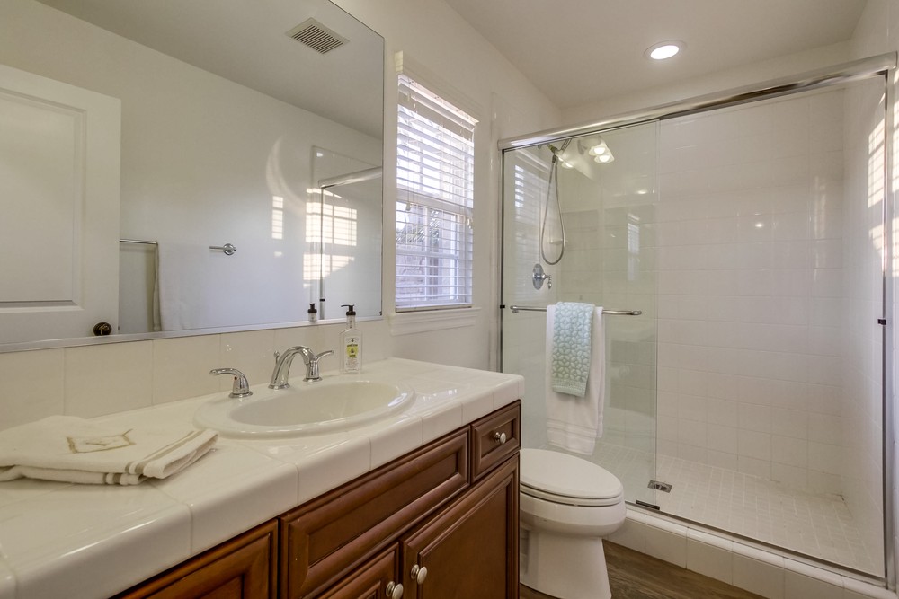 Virtual tour photo 59 of 100 for 11232 Deprise Cove