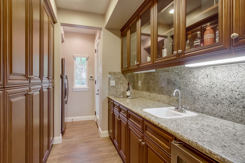 Virtual tour photo 60 of 100 for 11232 Deprise Cove