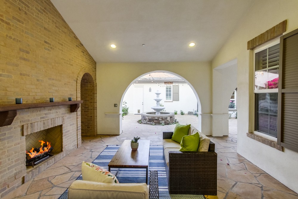 Virtual tour photo 71 of 100 for 11232 Deprise Cove