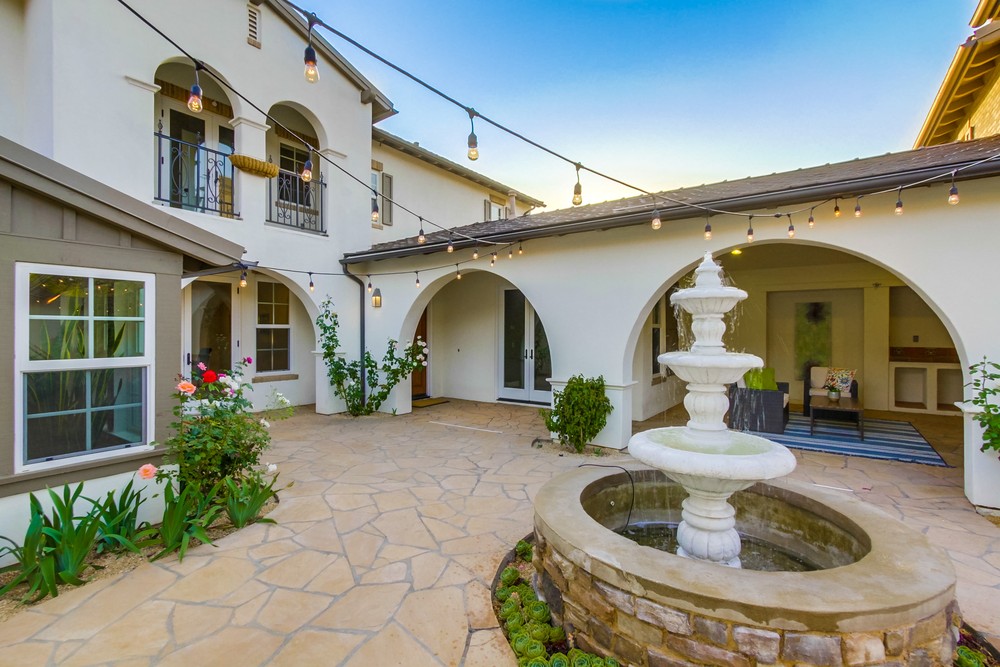 Virtual tour photo 73 of 100 for 11232 Deprise Cove