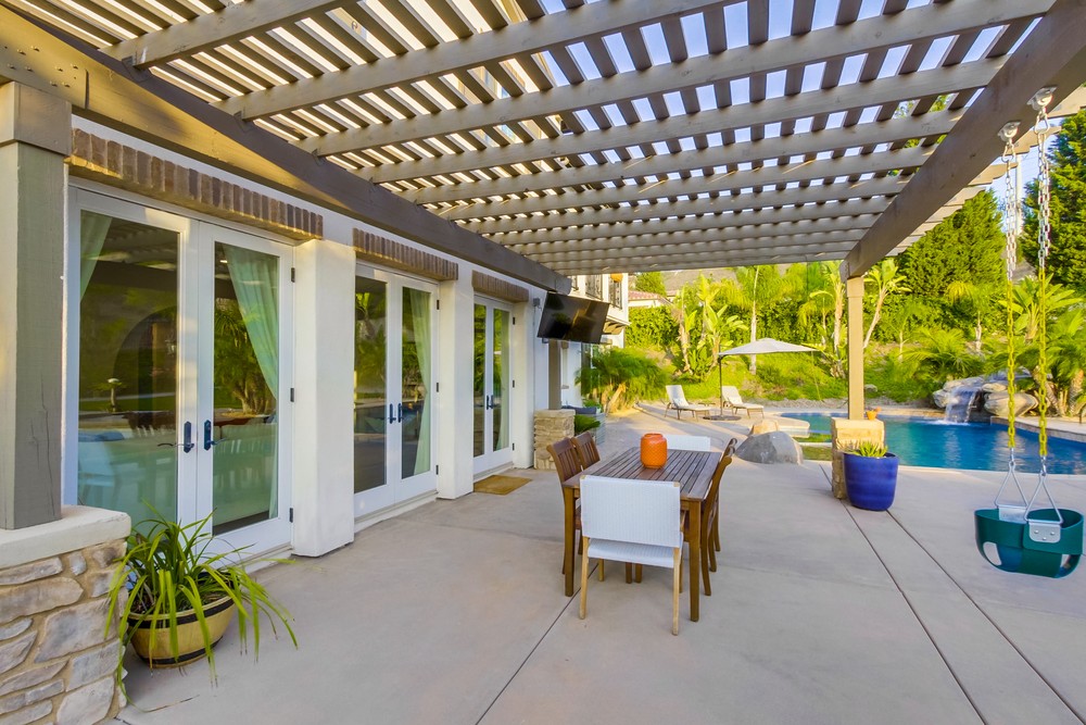 Virtual tour photo 76 of 100 for 11232 Deprise Cove