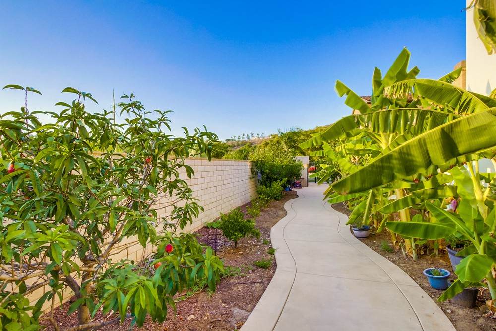 Virtual tour photo 90 of 100 for 11232 Deprise Cove
