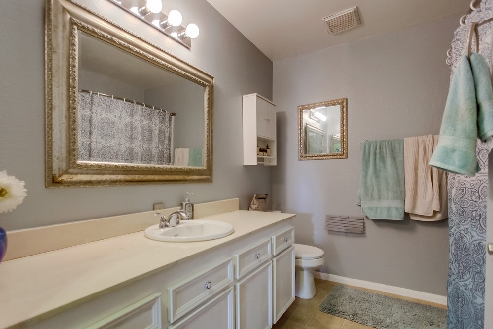Virtual tour photo 24 of 32 for 1124 Eureka St #42