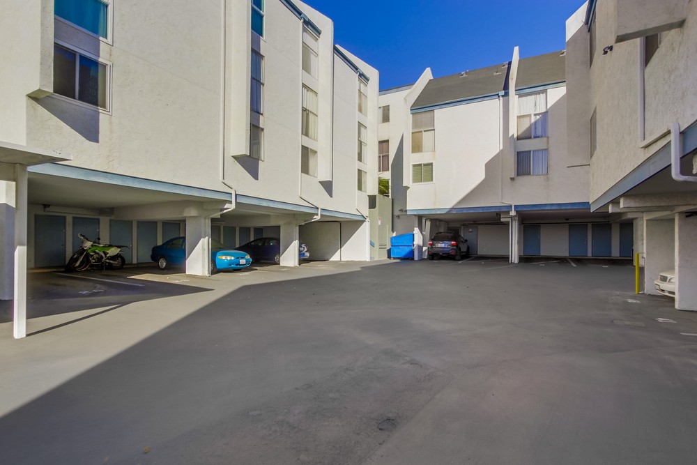Virtual tour photo 29 of 32 for 1124 Eureka St #42