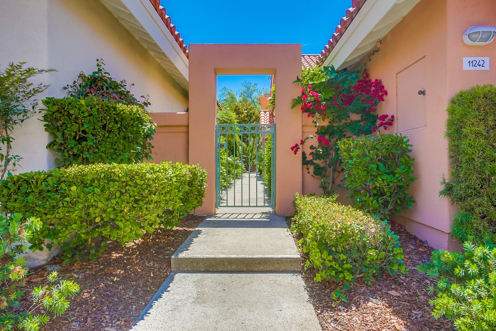 Virtual tour photo 5 of 61 for 11242 Caminito Corriente