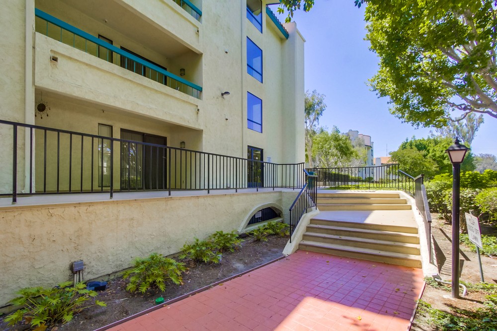 Virtual tour photo 8 of 43 for 11255 Tierrasanta Blvd #74