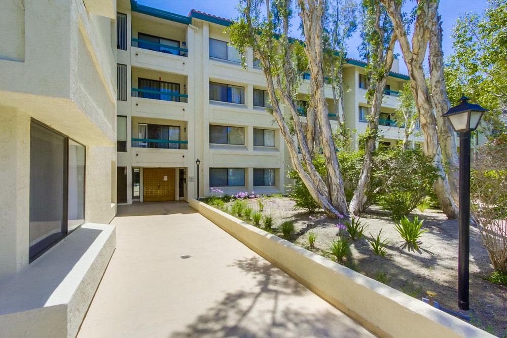 Virtual tour photo 10 of 43 for 11255 Tierrasanta Blvd #74