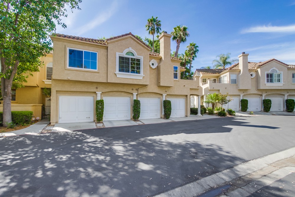 Virtual tour photo 4 of 40 for 11272 Portobelo Dr