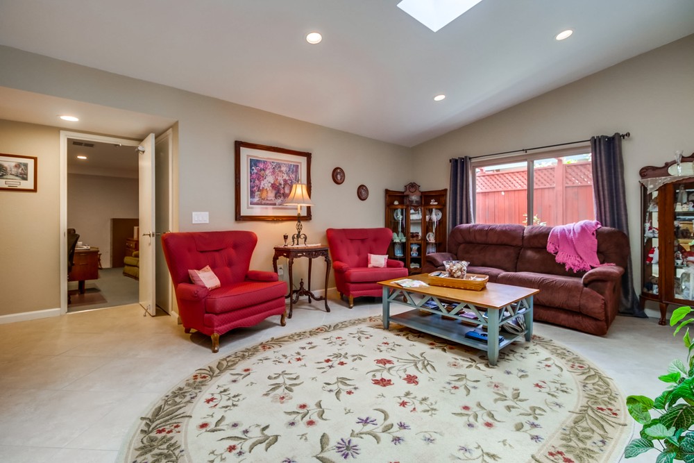 Virtual tour photo 8 of 45 for 11294 Red Cedar Dr