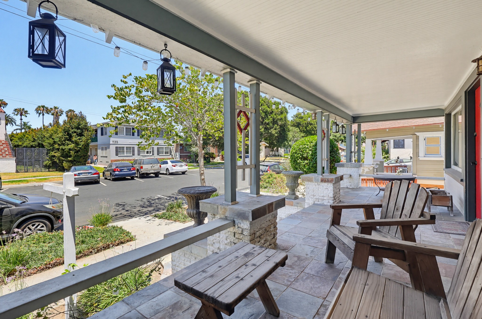 Virtual tour photo 5 of 52 for 1130 E Appleton St