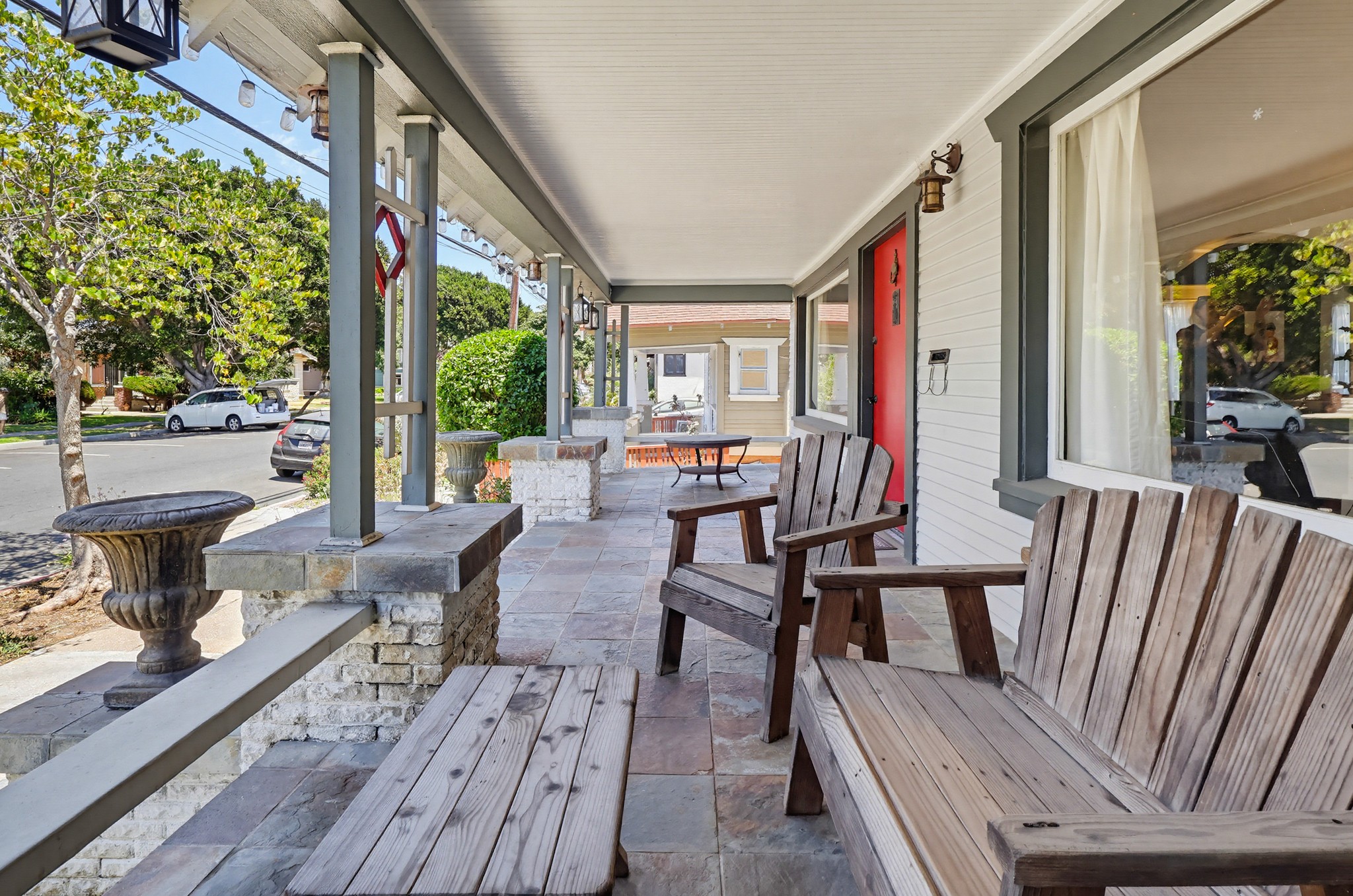 Virtual tour photo 6 of 52 for 1130 E Appleton St