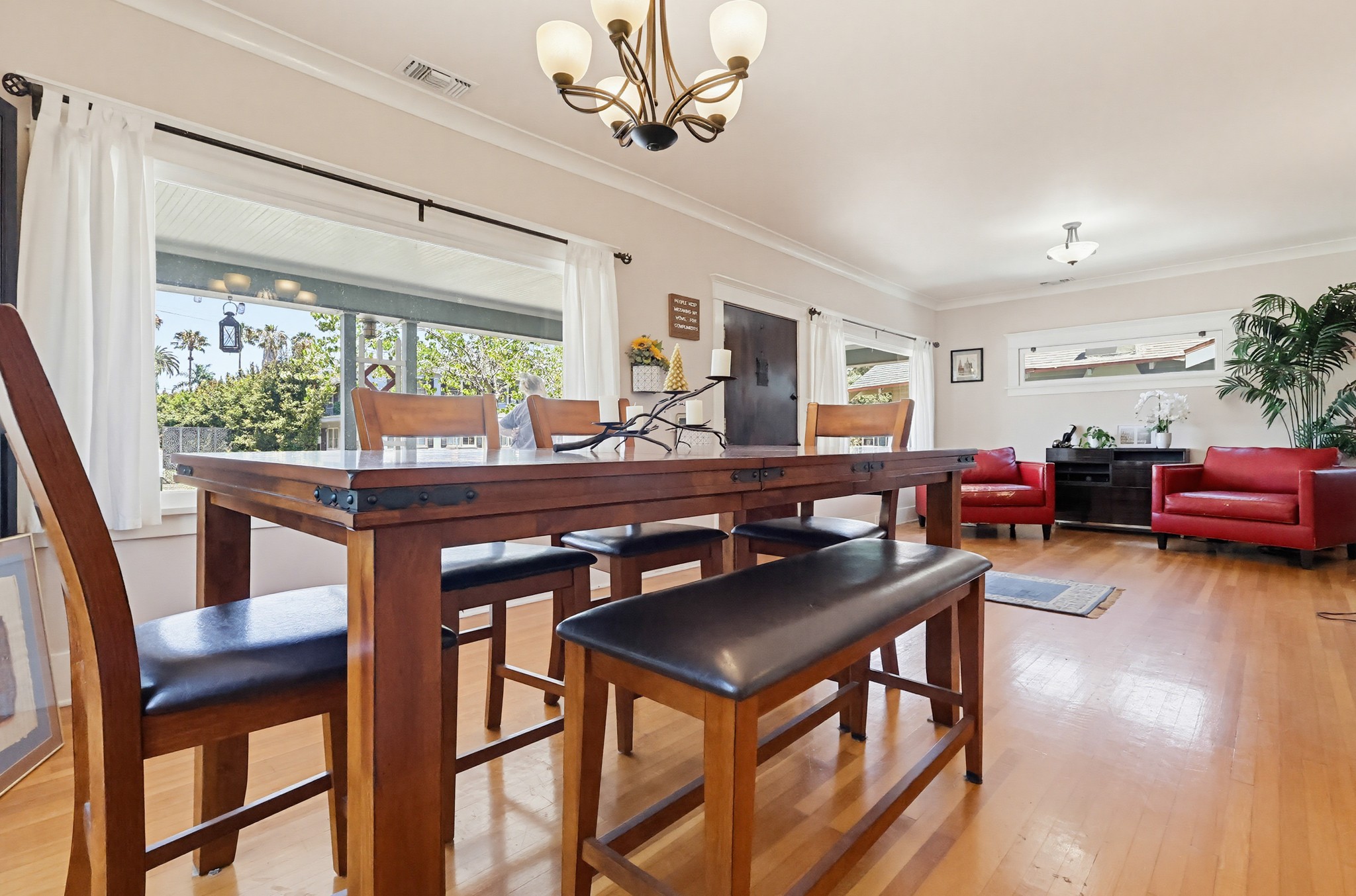 Virtual tour photo 16 of 52 for 1130 E Appleton St