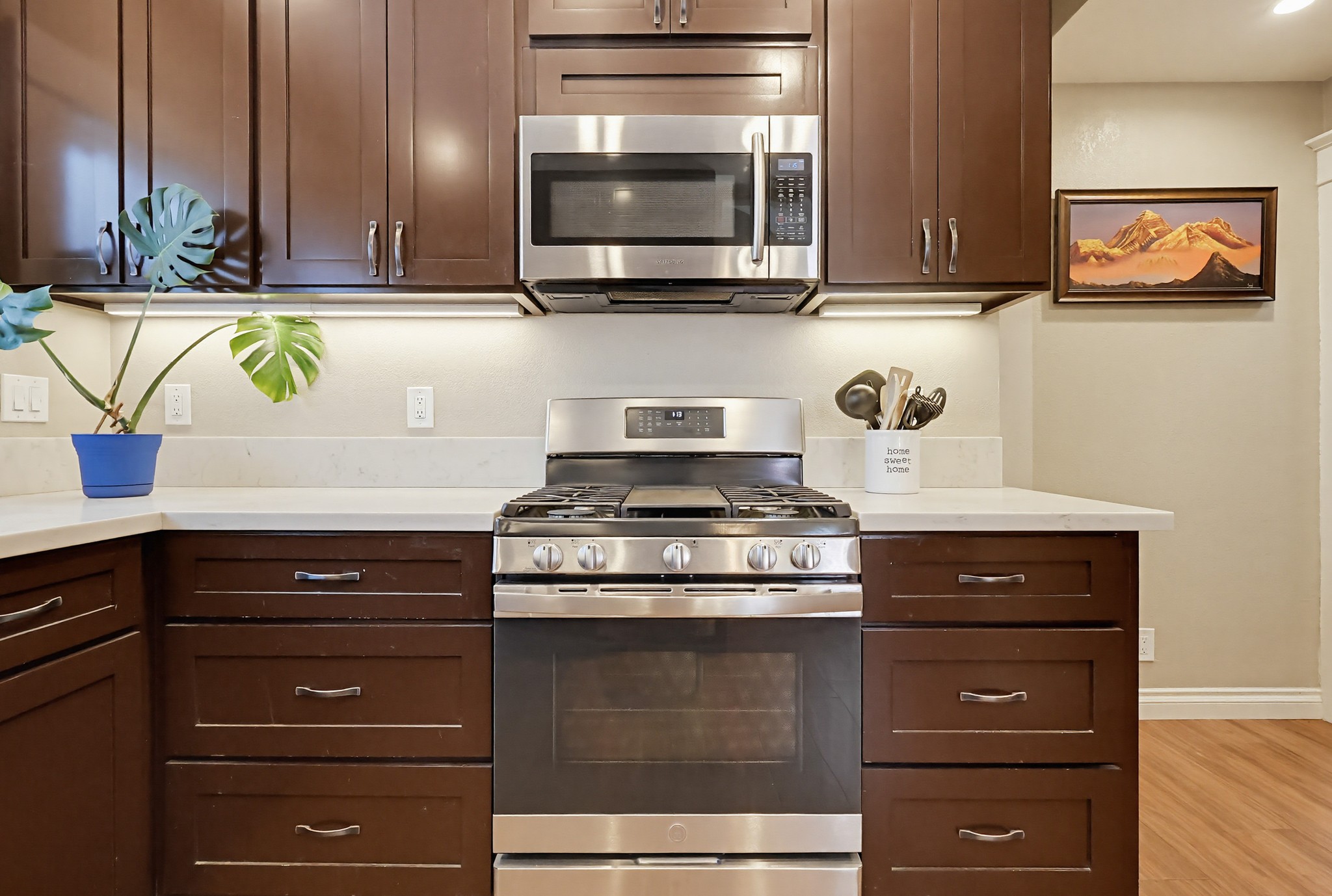 Virtual tour photo 26 of 52 for 1130 E Appleton St