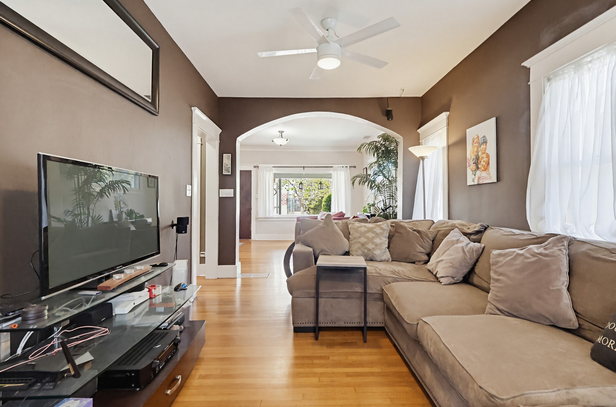 Virtual tour photo 21 of 52 for 1130 E Appleton St