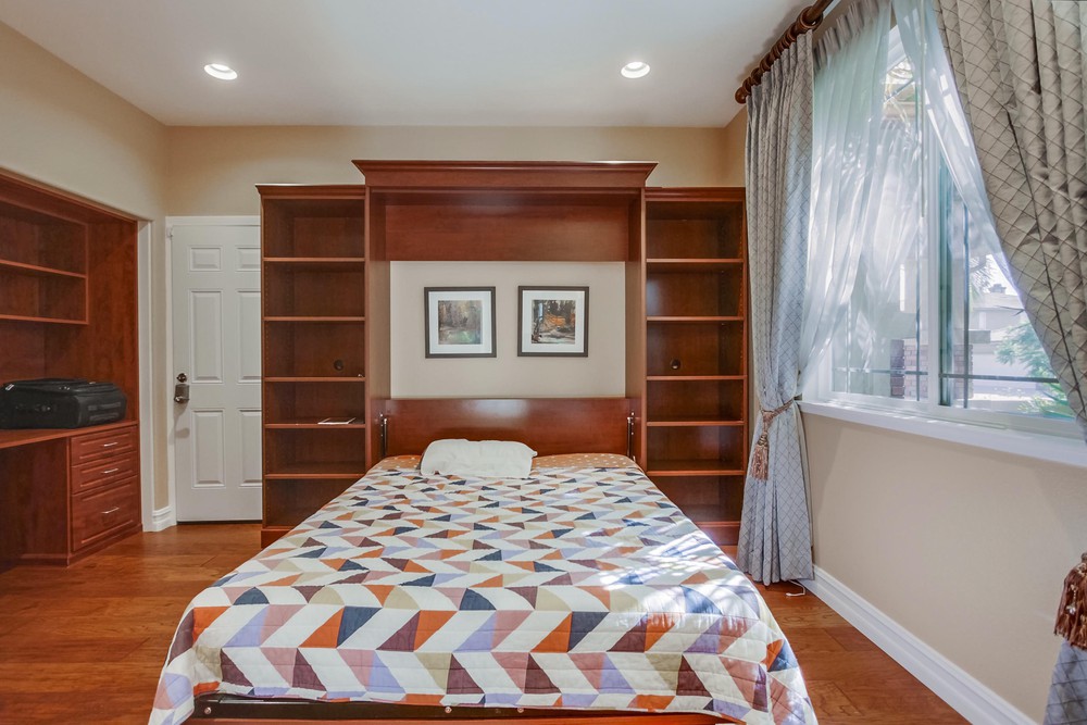 Virtual tour photo 34 of 86 for 11304 McBurney Ridge Ln