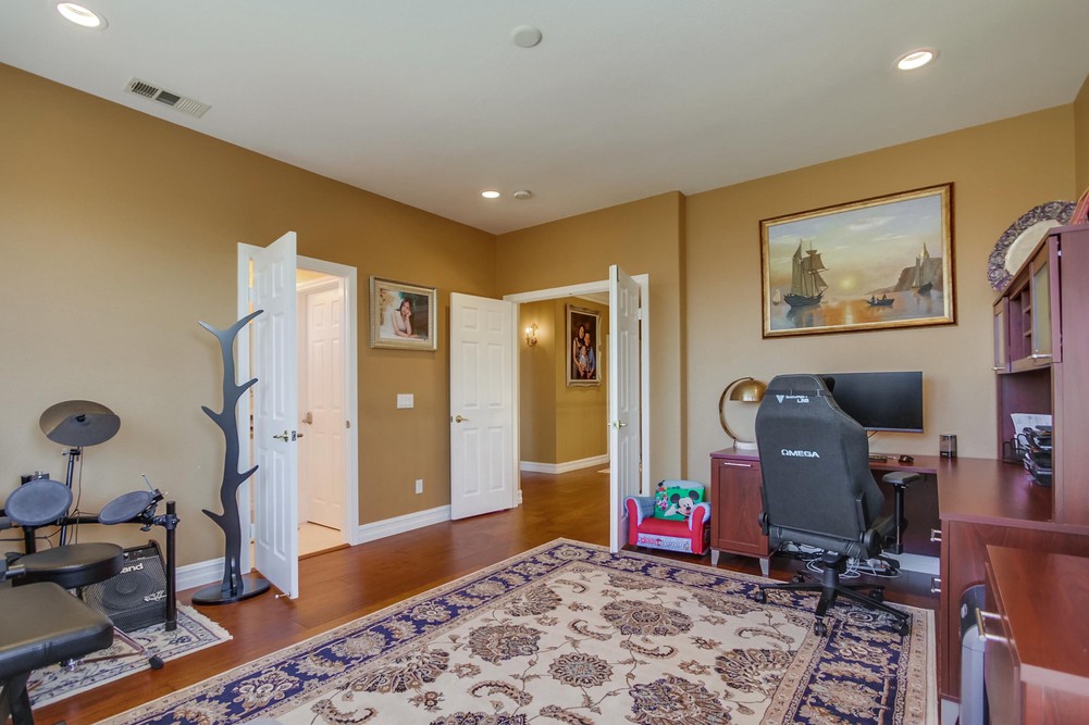 Virtual tour photo 59 of 86 for 11304 McBurney Ridge Ln
