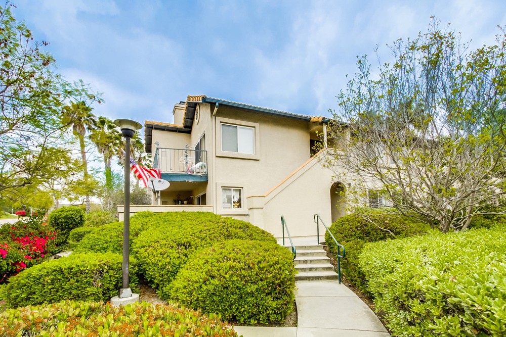 Virtual tour photo 1 of 33 for 11305 Avenida De Los Lobos b