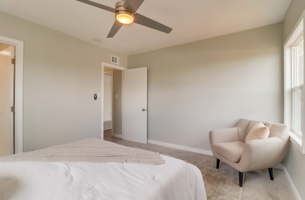 Virtual tour photo 26 of 51 for 1131 Bollenbacher St