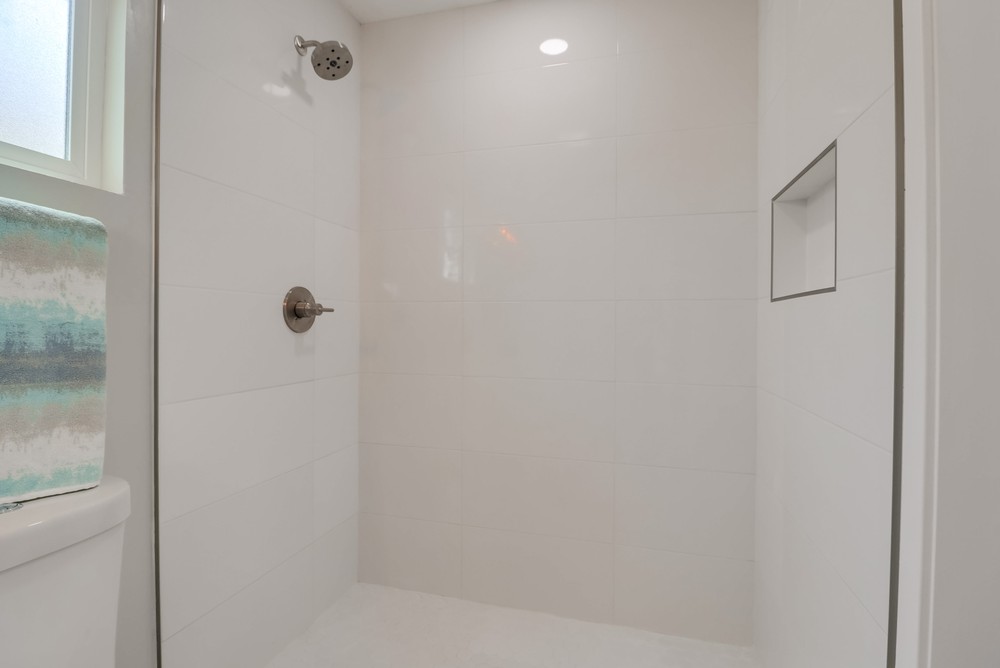 Virtual tour photo 29 of 51 for 1131 Bollenbacher St
