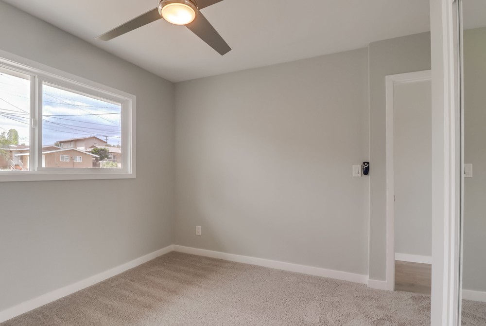 Virtual tour photo 34 of 51 for 1131 Bollenbacher St
