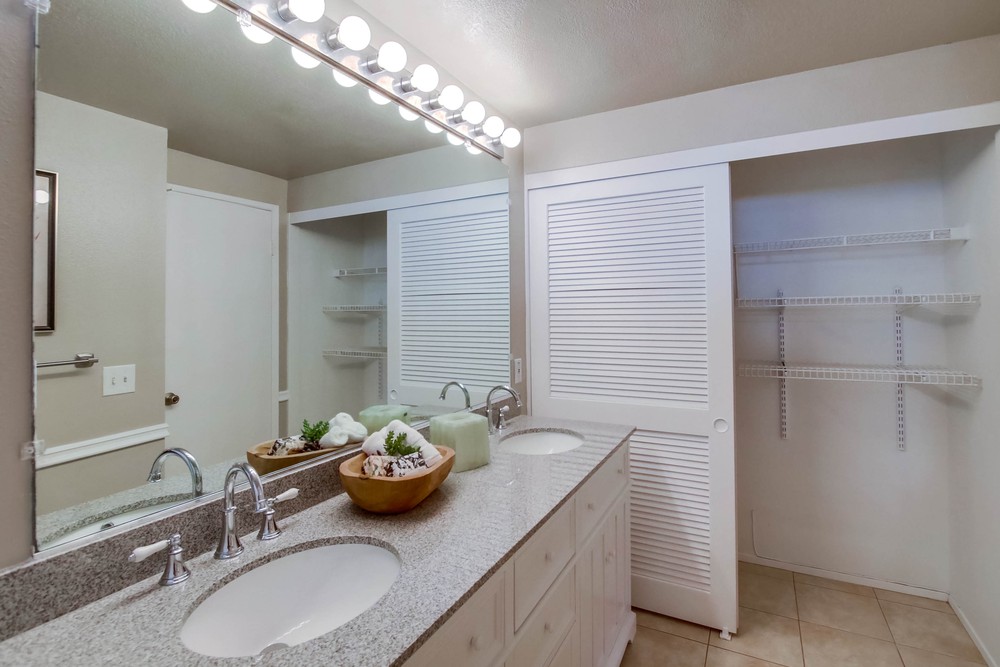 Virtual tour photo 23 of 38 for 11315 Affinity Ct UNIT 142