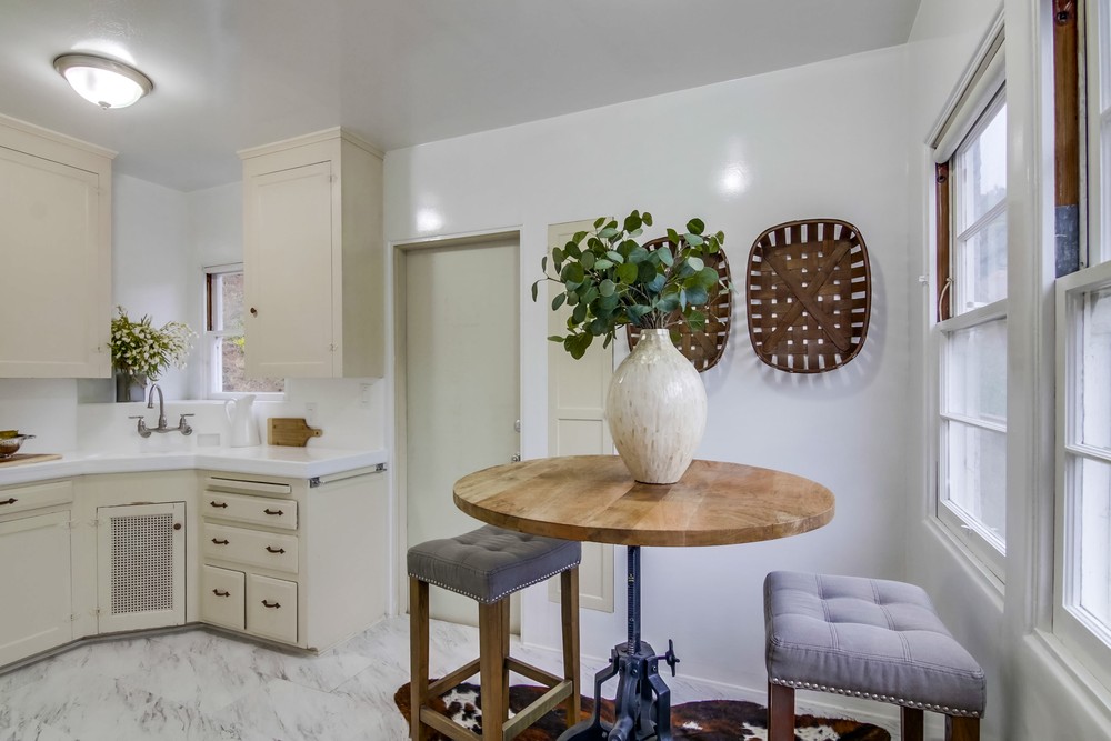 Virtual tour photo 10 of 26 for 1132 Sassafras St