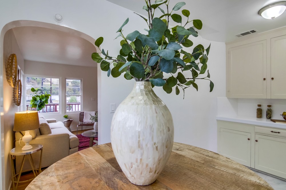 Virtual tour photo 12 of 26 for 1132 Sassafras St