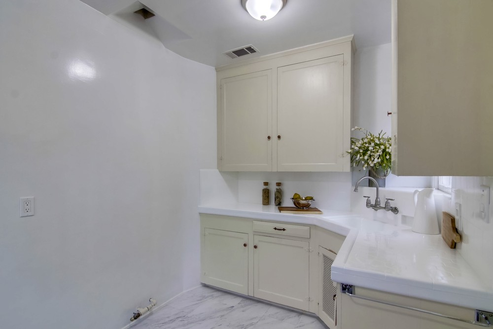Virtual tour photo 14 of 26 for 1132 Sassafras St