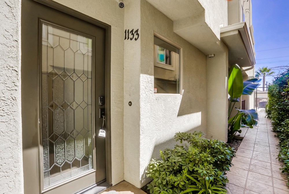 Virtual tour photo 4 of 47 for 1133 Felspar St