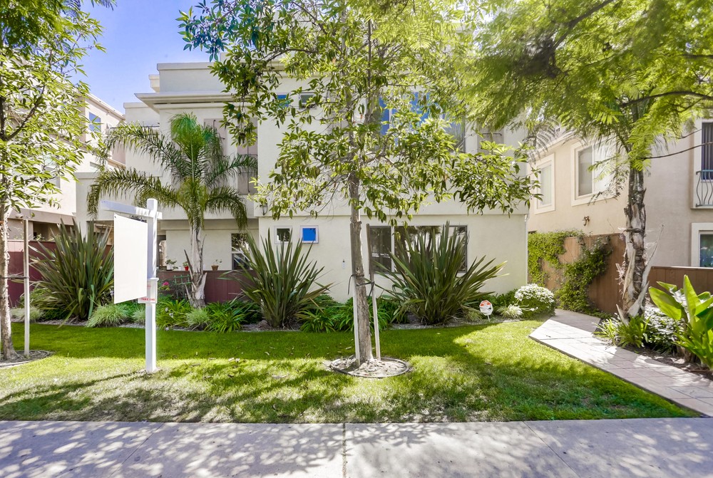Virtual tour photo 5 of 47 for 1133 Felspar St