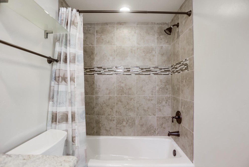 Virtual tour photo 33 of 47 for 1133 Felspar St